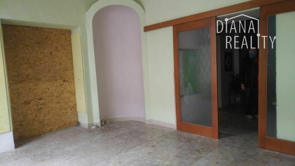 Administratívne a obchodné činnosti pri Dóme sv.Alžbety