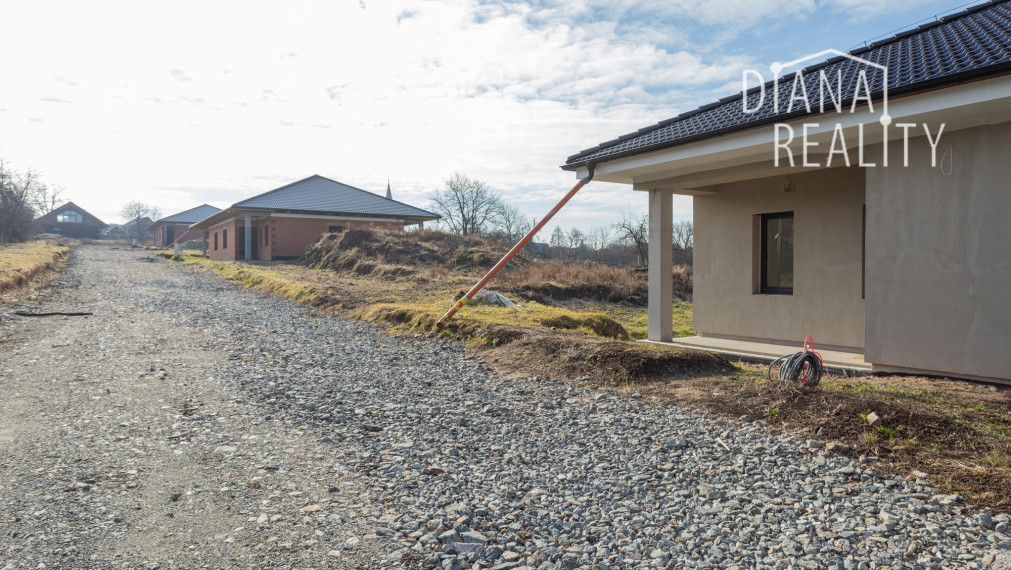 Na predaj 4-izbový bungalov v Ploskom, novostavba