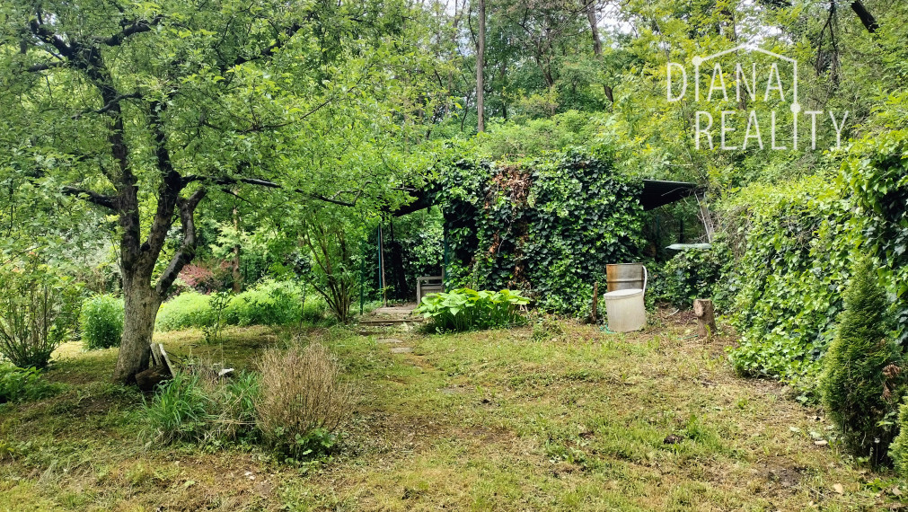 Na predaj sympatická záhrada na Vyšnom Opátskom, znížená cena