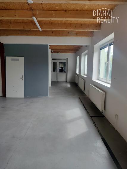 Na prenájom skladový, obchodný a administratívny priestor Barca