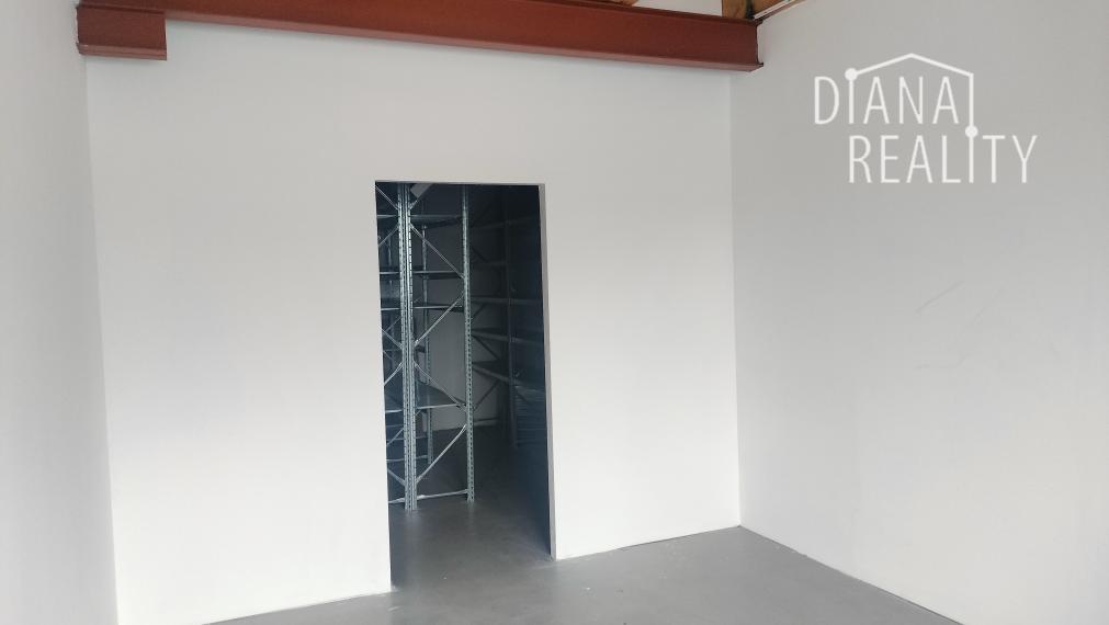 Na prenájom skladový, obchodný a administratívny priestor Barca