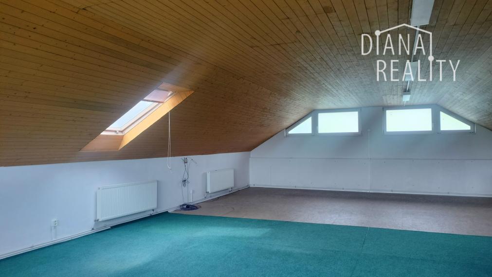 Na prenájom skladový, obchodný a administratívny priestor Barca