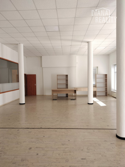 Na prenájom obchodný priestor v Barci, znížená cena