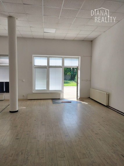 Na prenájom obchodný priestor v Barci, znížená cena