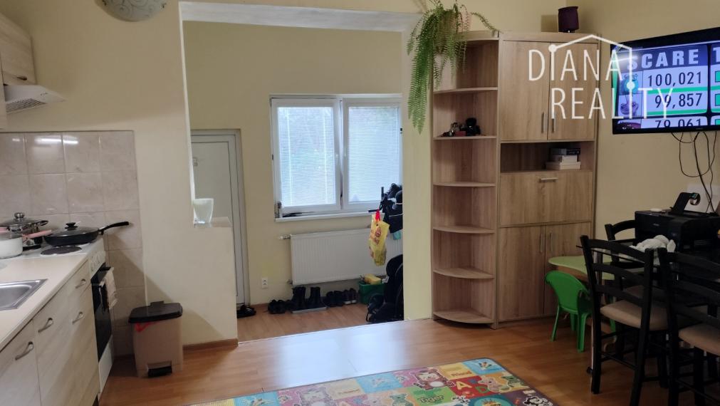 2-izbový byt na Skladnej , v blízkosti centra aj s parkovaním vo dvore