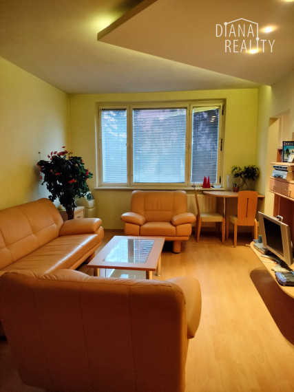 Na prenájom 4-izbový byt na Lomonosovovej ulici