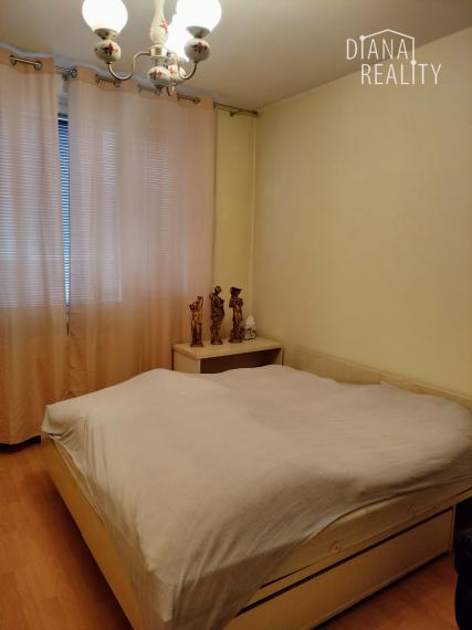 Na prenájom 4-izbový byt na Lomonosovovej ulici