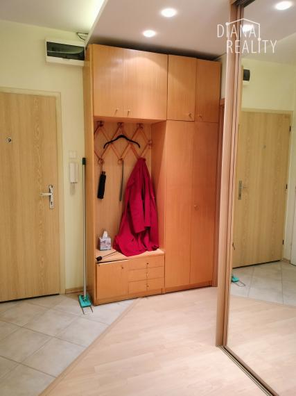 Na prenájom 4-izbový byt na Lomonosovovej ulici