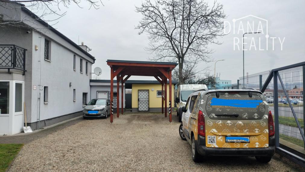 Na prenájom administratívna budova