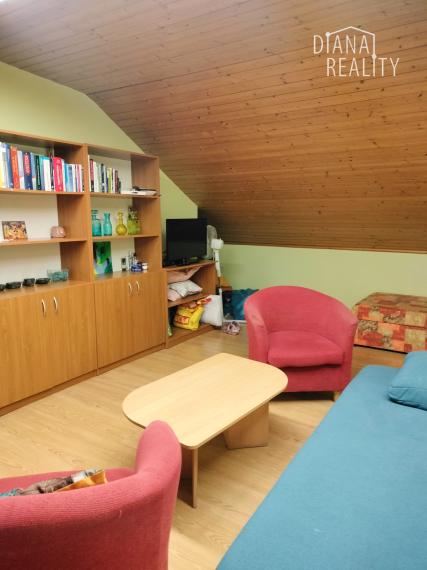 Na prenájom administratívna budova