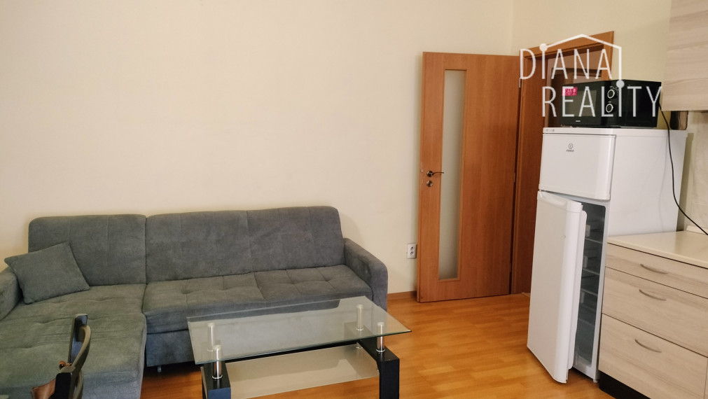 2-izbový byt na Skladnej , v blízkosti centra aj s parkovaním vo dvore