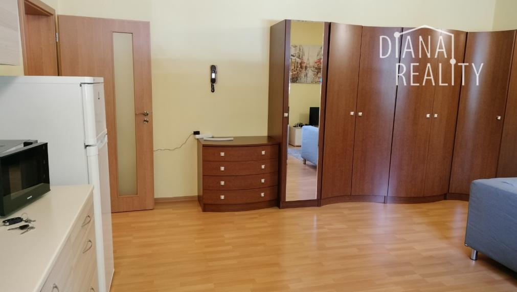 2-izbový byt na prenájom Skladná, blízko centra