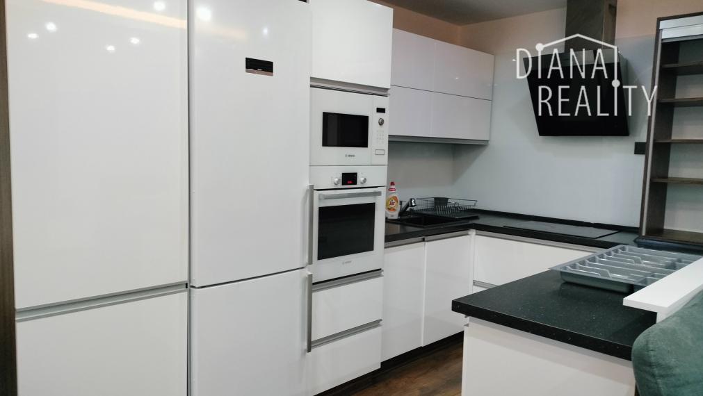 Na prenájom 3-izbový nadštandardný byt na Terase