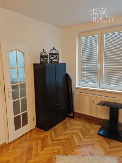 Na prenájom 1-izbový byt na Azovskej ul. v blízkosti jazera