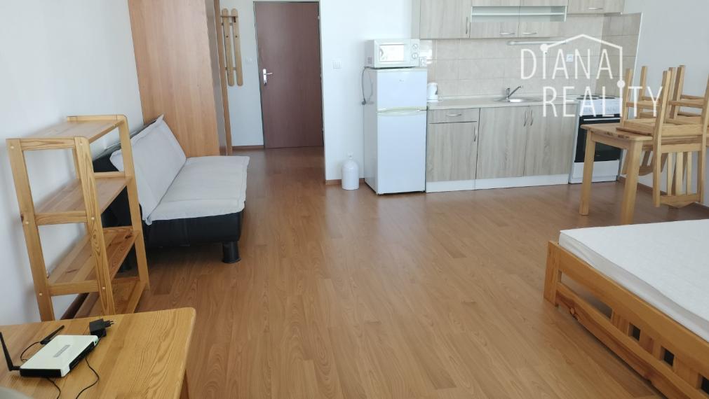 Priestranná garsónka na prenájom