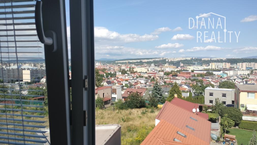 Priestranná garsónka na prenájom