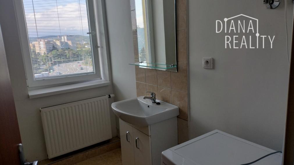 Priestranná garsónka na prenájom