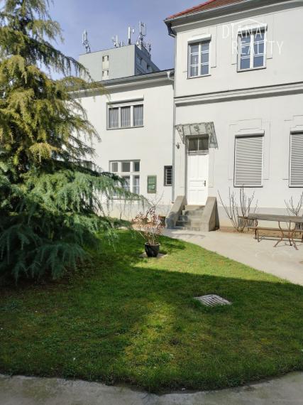 Prenájom 2-izbového bytu v centre Košíc