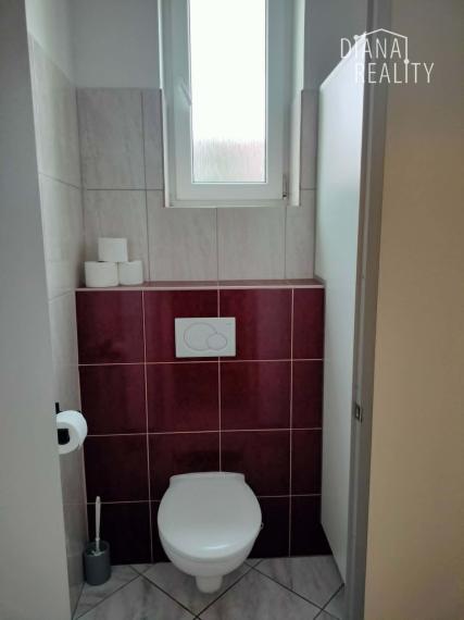 Na prenájom obchodný a administratívny priestor v Barci