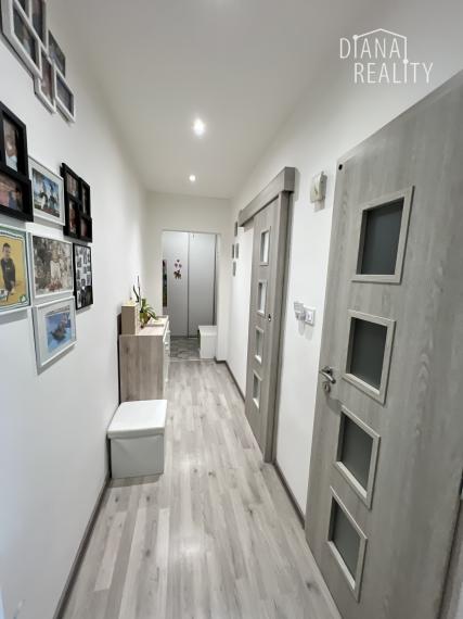 Predaj 3-izbového bytu, Terasa, ulica Výstavby, ZNÍŽENÁ CENA