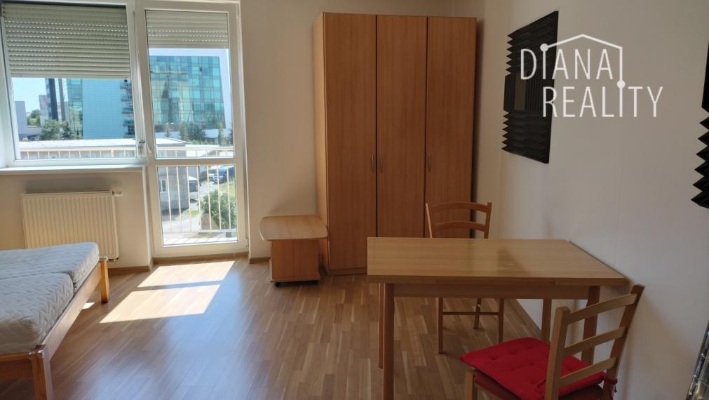 Na prenájom garsónka na Dunajskej