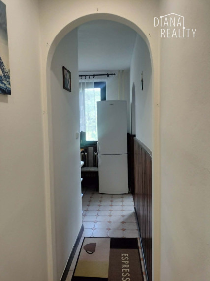 Na prenájom 3-izbový byt na Baltickej ulici, v blízkosti rieky, jazera
