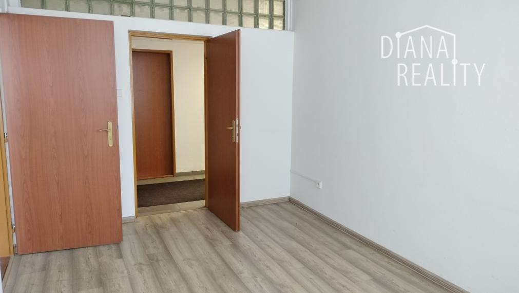 Na prenájom kancelária Opatovská cesta