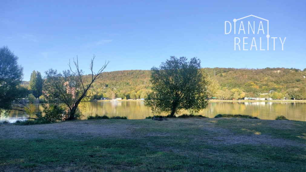 Predaj 1-izbového bytu na Azovskej ulici, v blízkosti vodnej plochy Jazera