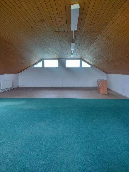 Na prenájom skladový, obchodný a administratívny priestor Barca