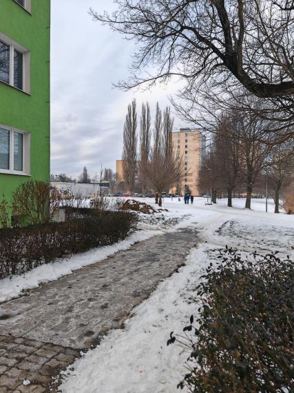 Predaj 1-izbového bytu na Azovskej ulici, v blízkosti vodnej plochy Jazera