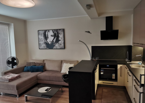 Na prenájom Luxusný 2-izbový byt s parkovacím miestom