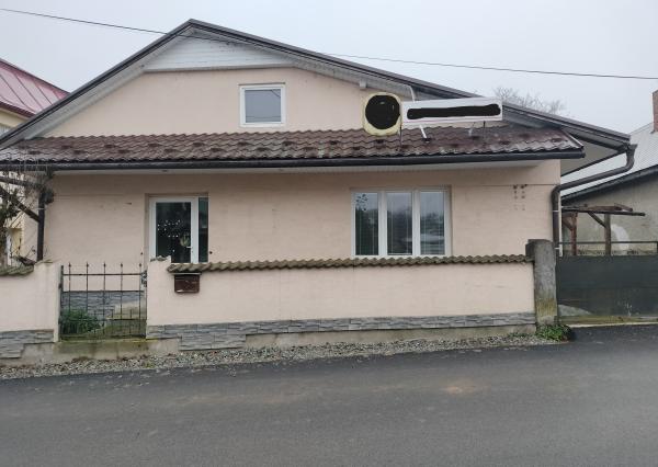 Dom v Skároši, v údolí Slanských vrchov