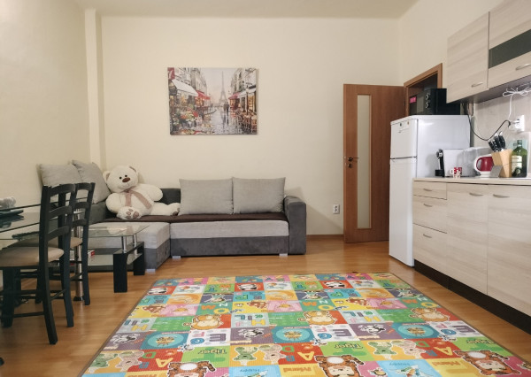 2-izbový byt na Skladnej , v blízkosti centra aj s parkovaním vo dvore