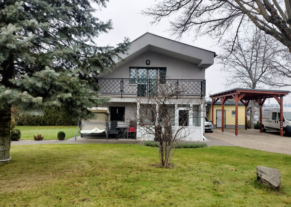 Na prenájom administratívna budova