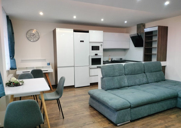 Na prenájom 3-izbový nadštandardný byt na Terase