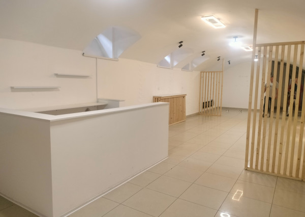 Atraktívny priestor - salón na prenájom